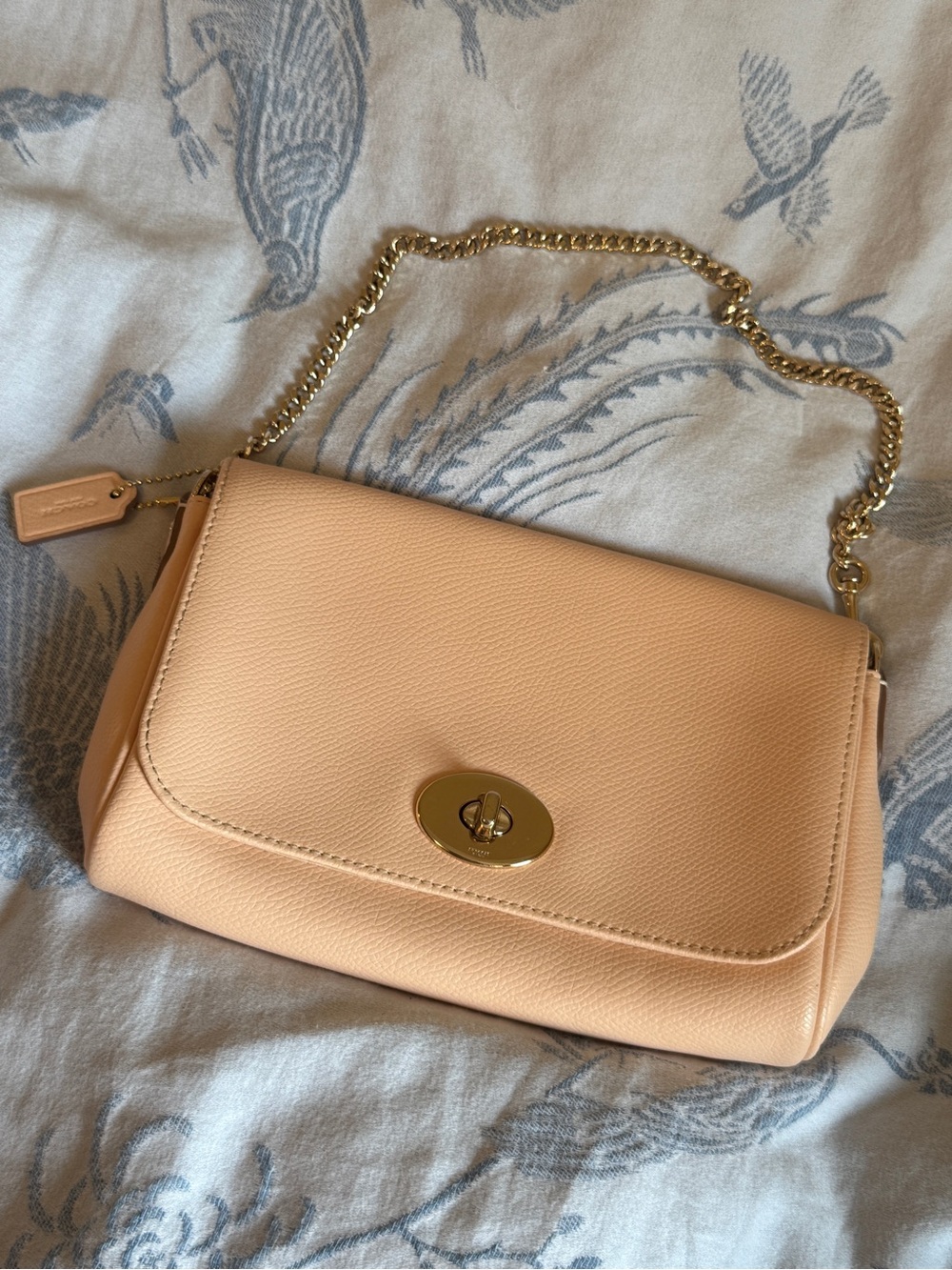 Coach Blush Peach Pebbled Leather Shoulder Bag with Gold Chain - Picture 1 of 6